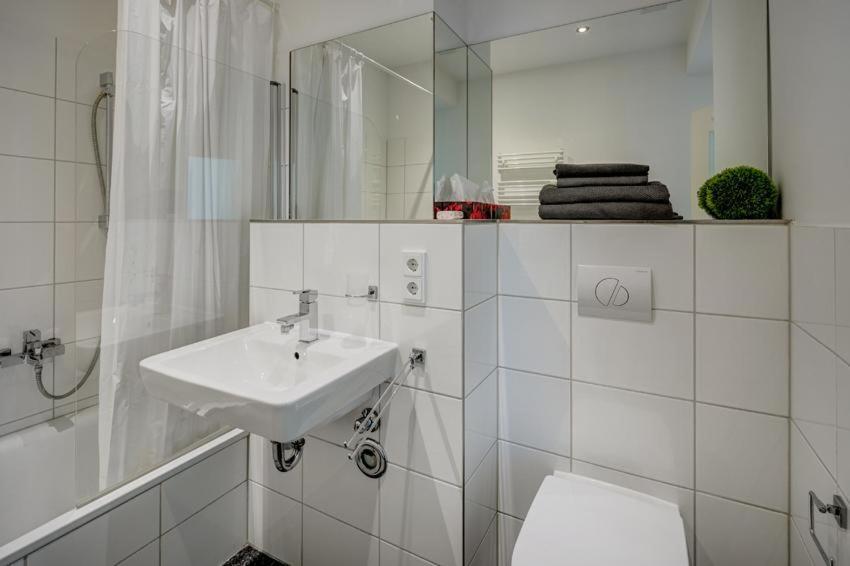Cozy Modern Apartment With Garden In The Center Next To Oktoberfest Мюнхен Екстер'єр фото